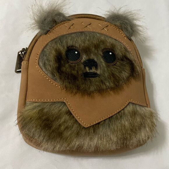 Loungefly x Star Wars Handbags - LOUNGEFLY X STAR WARS Wristlet / Belt Bag NWOT